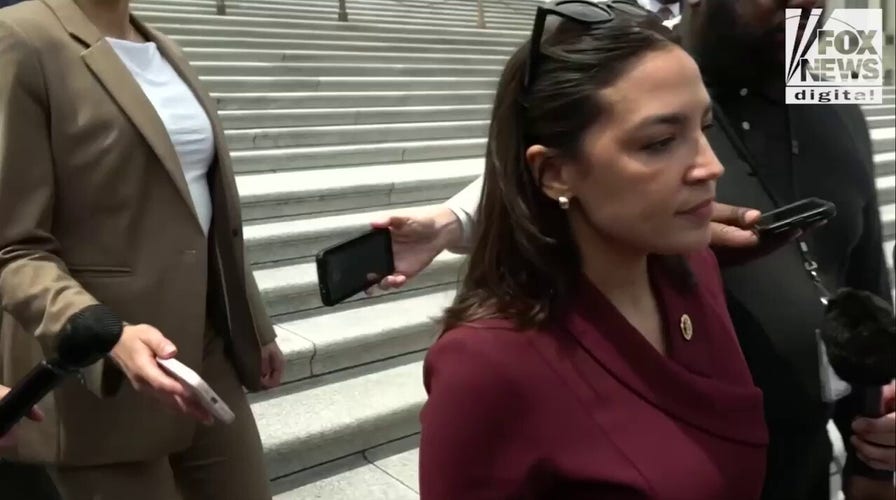 Democrats respond to Zohran Mamdani's reversal on the term 'globalize the intifada' 