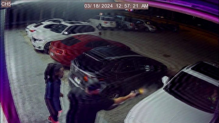 Florida surveillance video shows point-blank shooting