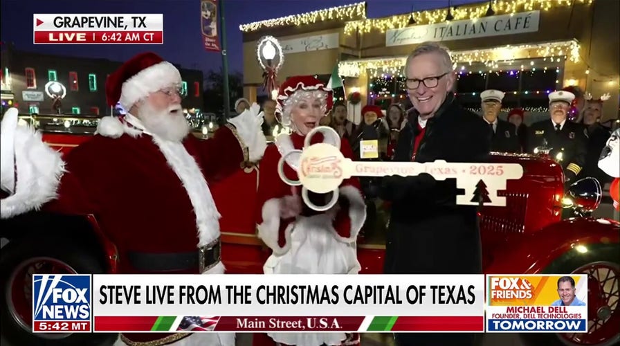 Steve Doocy honored with key to 'Christmas Capital of Texas'
