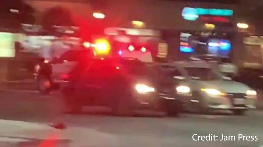 Nude Las Vegas man jacks cop car