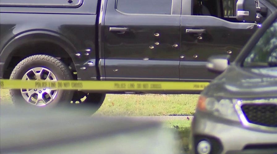 Shooting outside Canada synagogue leaves police officer wounded