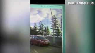 Bystanders seen confronting gunman in Australia