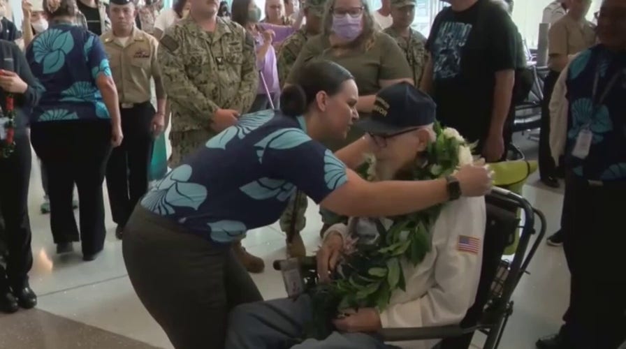 WWII vet return to Honolulu decades after Pearl Harbor