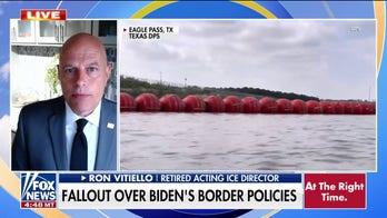 Migrant caravan heads toward US border 