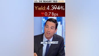 BUY BONDS: Expert FAVORS 10-year bonds as yields rise