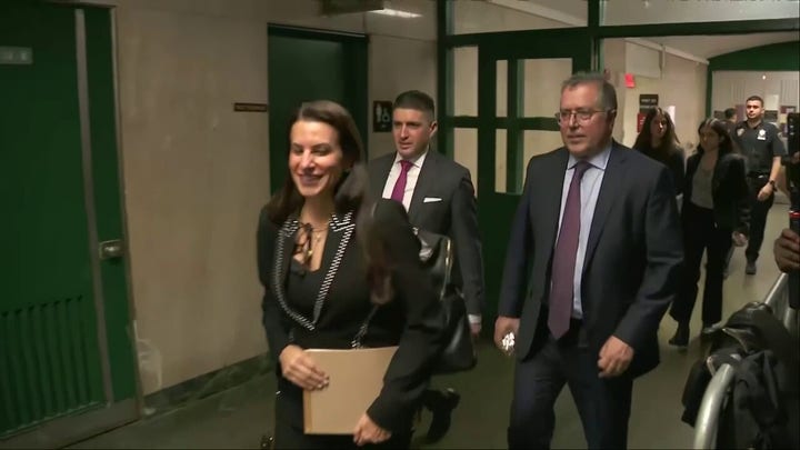 Luigi Mangione's attorneys address his spirits amid lunch break during evidence hearing