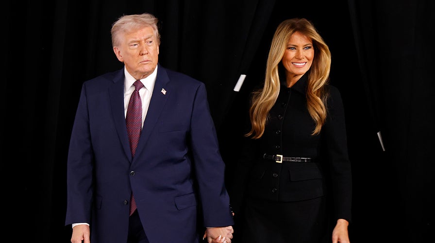  Trump, archetypal  woman  be  opening   nighttime  of 'Chicago' astatine  Trump Kennedy Center