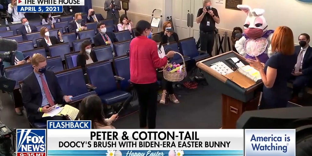 Former White House Easter bunny reveals behind-the-scenes moments