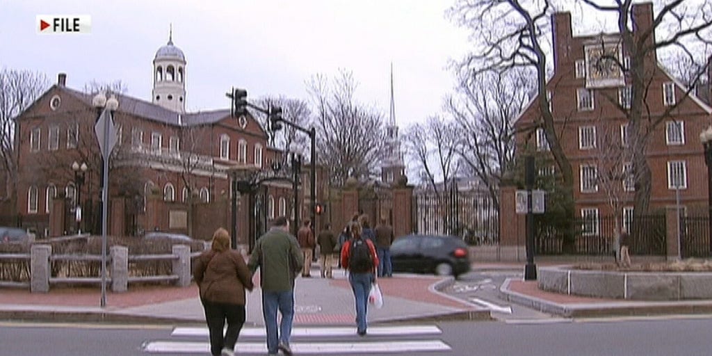 Harvard student sues university for refusing to lower tuition during ...