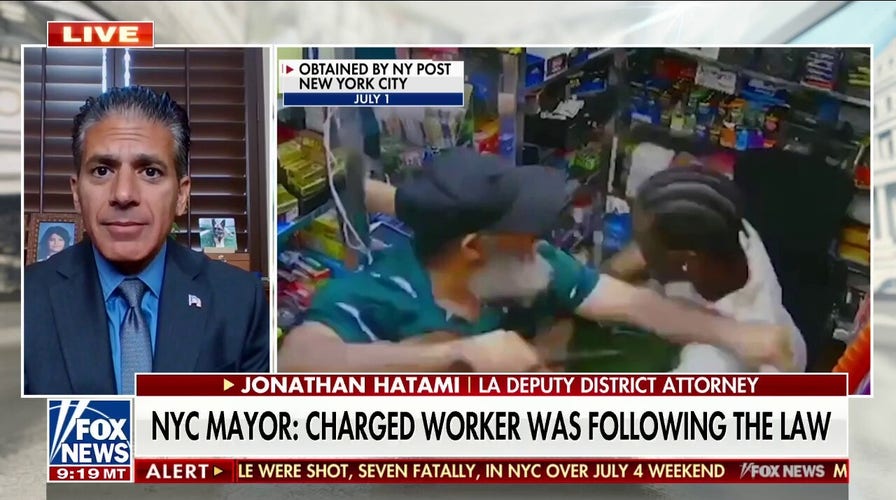 NYC bodega worker showed 'classic self-defense': LA deputy district attorney