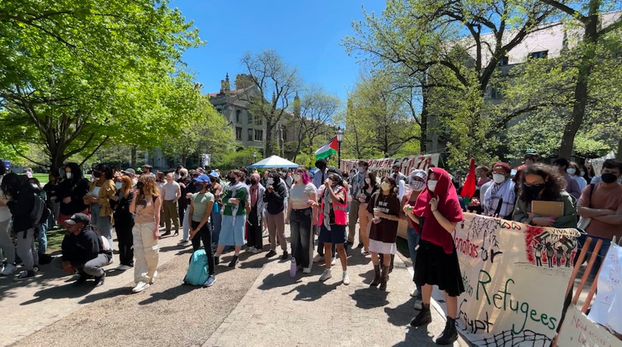 Students issue demands during anti-Israel protest at the University of Chicago