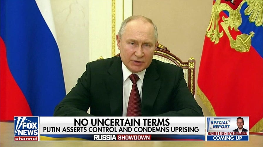 Putin meets with top officials