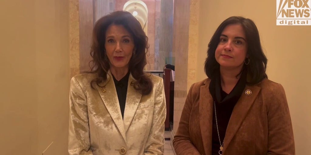 'Wonder Woman' star Lynda Carter pushes for new DC monument