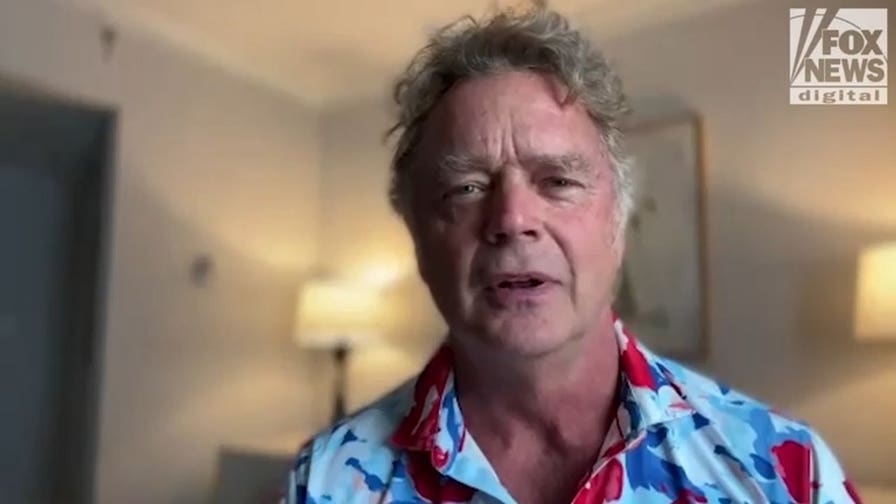 John Schneider defends American flag against detractors