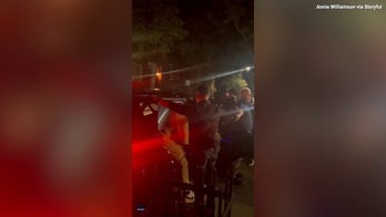 Taylor Swift and Travis Kelce have 'constant contact' on date: expert