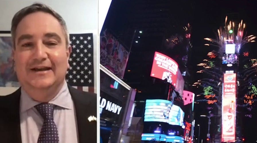 New York bill would give Cuomo power to detain 'health threats'