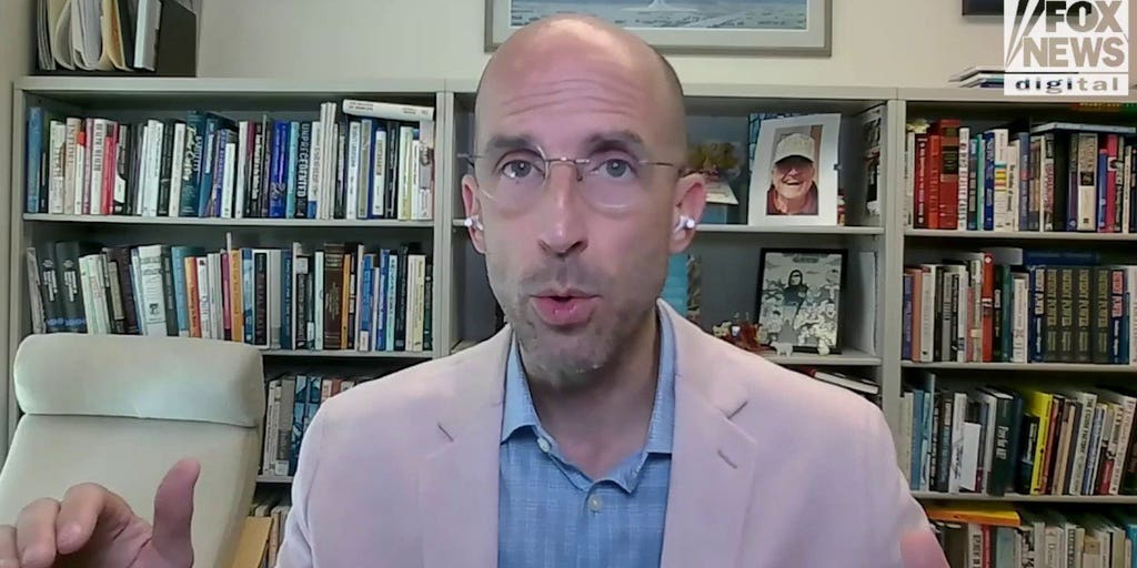 Costs would soar under Medicare for all would soar under current plans, expert says