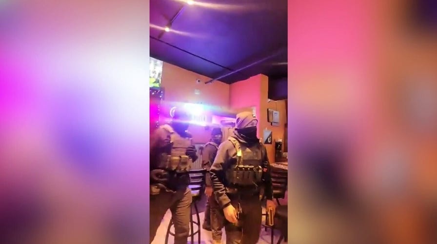 Federal law enforcement agents booted from restaurant
