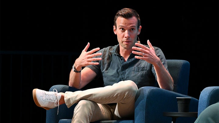'Obama bro' breaks silence about Biden's mental fitness at Hollywood fundraiser after damaging Clooney op-ed