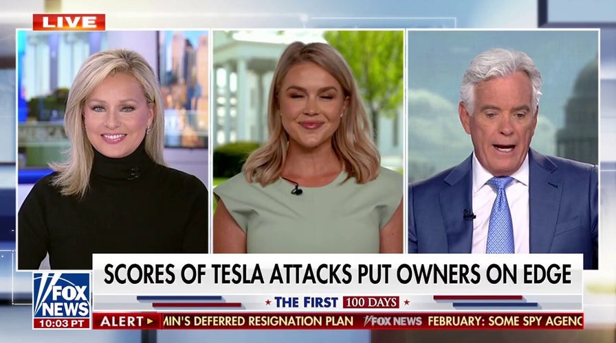 'People love the job this president is doing': Karoline Leavitt responds to buzz about potential Trump third term