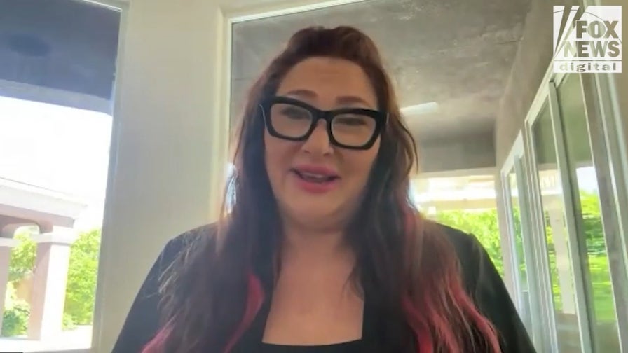 '80s star Tiffany details what an average day of her life in Nashville looks like