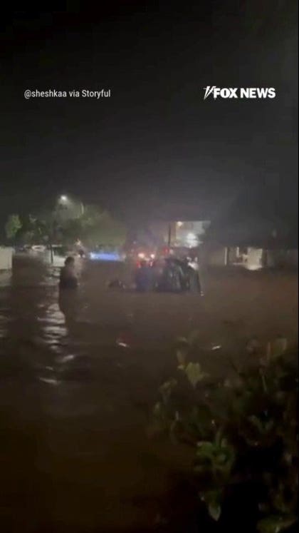 Hawaii residents wake up to damaged homes, widespread flooding