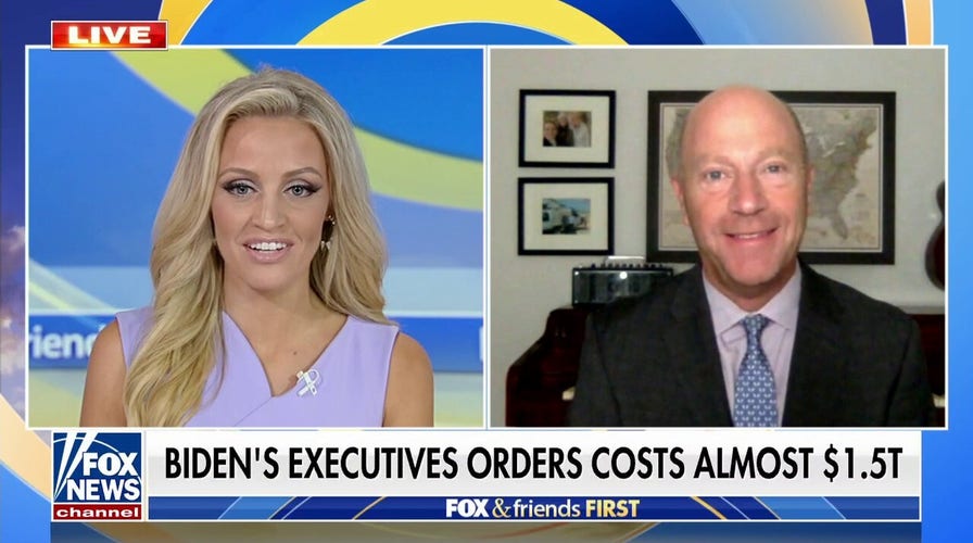 Student loan bailout 'good politics,' 'bad economics': Professor