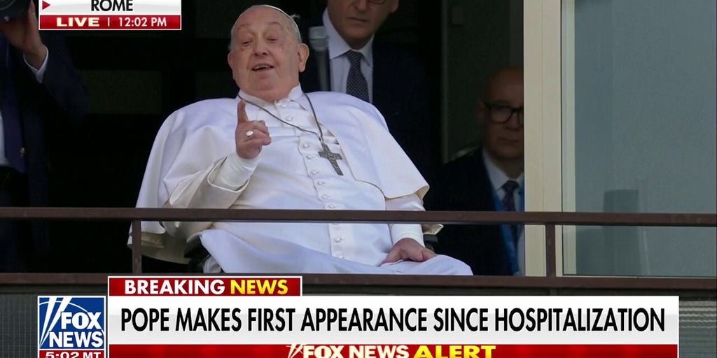 Pope Francis makes first public appearance since hospitalization