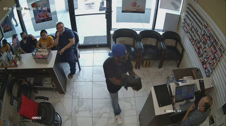 Man attempts to rob Atlanta nail salon but gets unexpected reactions instead