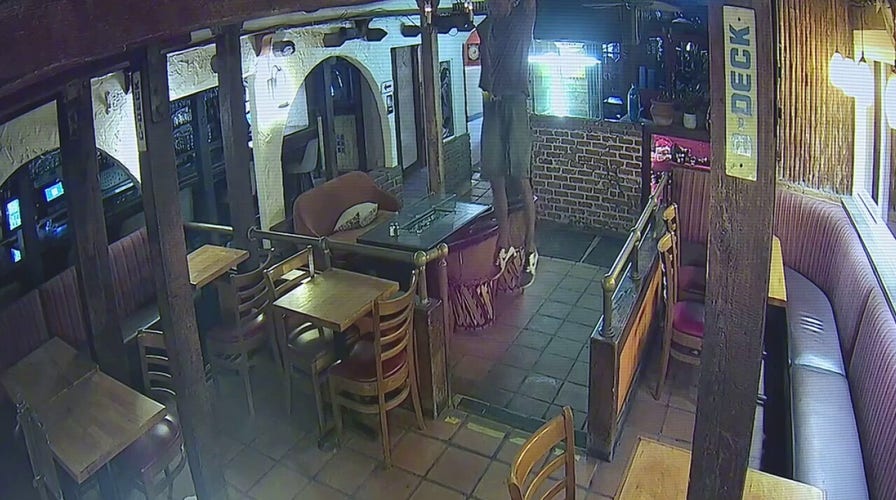 Los Angeles homeless man breaks into restaurant through skylight