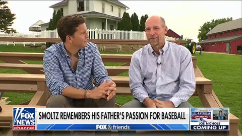 MLB Hall of Famer John Smoltz reflects on his father’s legacy at the ‘Field of Dreams’ in Iowa