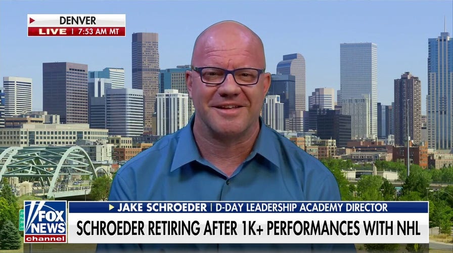 Colorado Avalanche anthem singer retires after 25 years