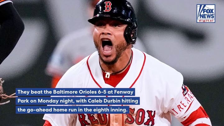 Red Sox extend winning streak to 14 games in thrilling fashion