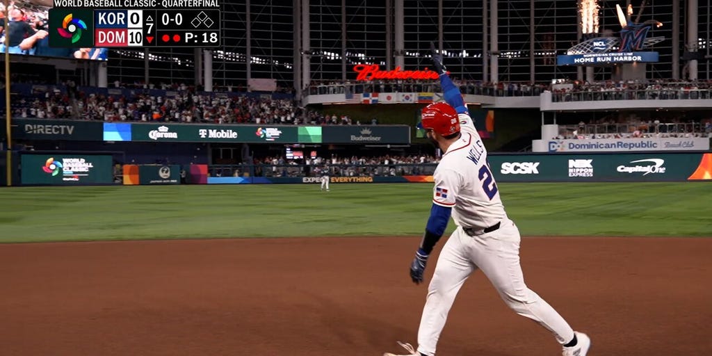 Dominican Republic's Austin Wells hits three-run WALK-OFF homer to defeat Korea by run rule and advance to WBC Semifinals