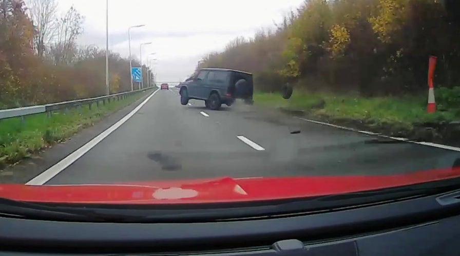 Soccer star wrecks Mercedes