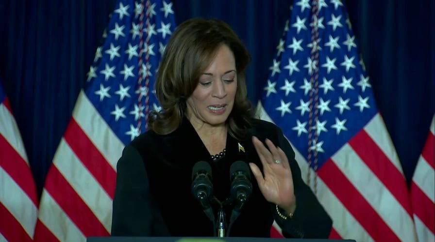 Harris encourages DNC staffers following holiday layoffs