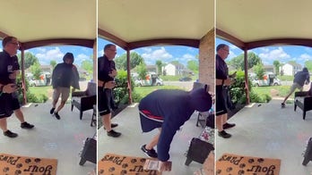 Porch pirate steals package in front of FedEx delivery driver in Ohio, video shows