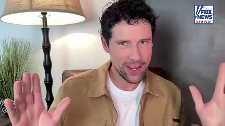 Ben Hollingsworth is excited to attend Meet Cute Con with the 'Virgin River' cast