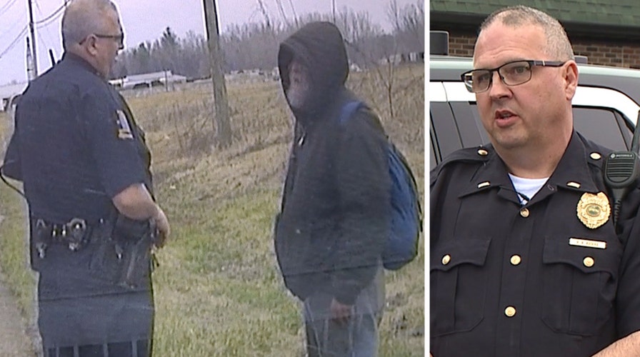 Police officer's act of kindness caught on camera	