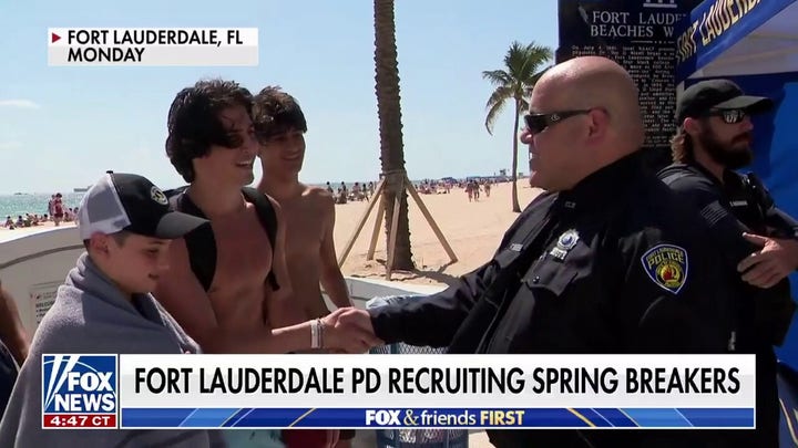 Ft. Lauderdale police officers recruit spring breakers 