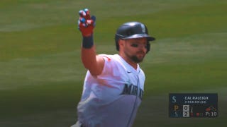 Mariners' Cal Raleigh hits 34th home run of the season vs. Pirates - Fox News