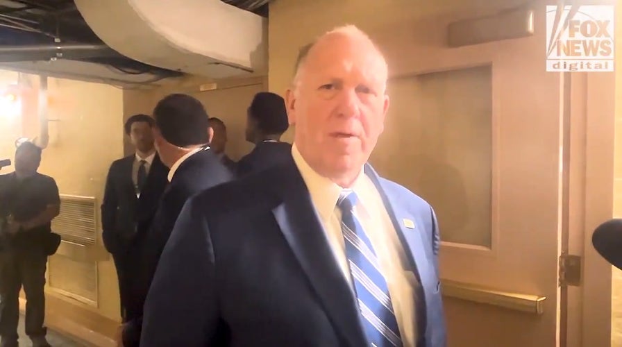 Border Czar Homan tells AOC to 'do her job' 