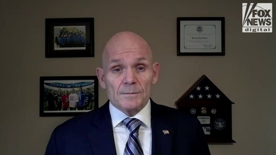 Former federal security director recalls wild animal smuggling schemes at airports