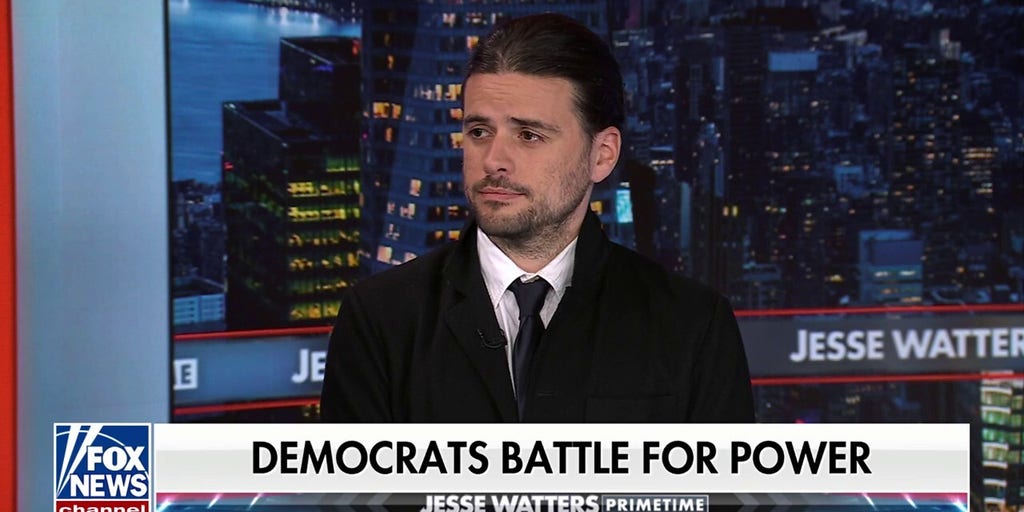 The Democrats are playing into Trump’s plans by acting like ‘lunatics,’ ex-Mumford & Sons star says