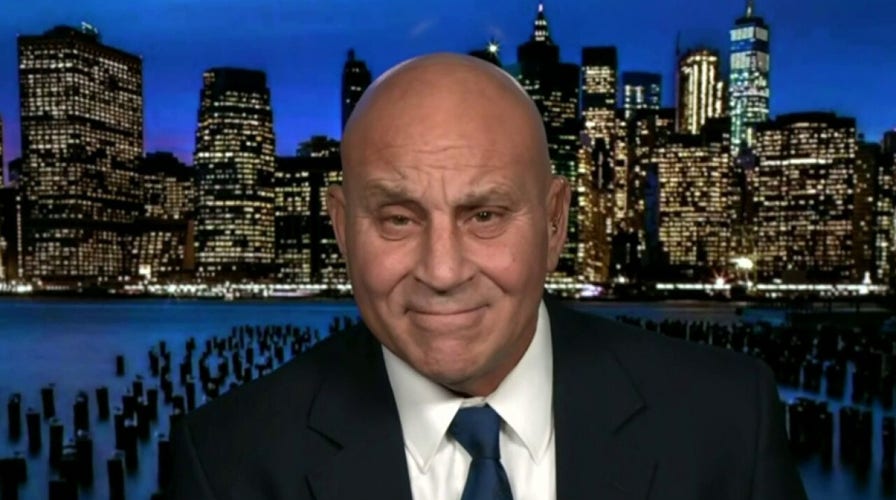 Some migrants are robbing stores and panhandling: Raymond Maniscalco