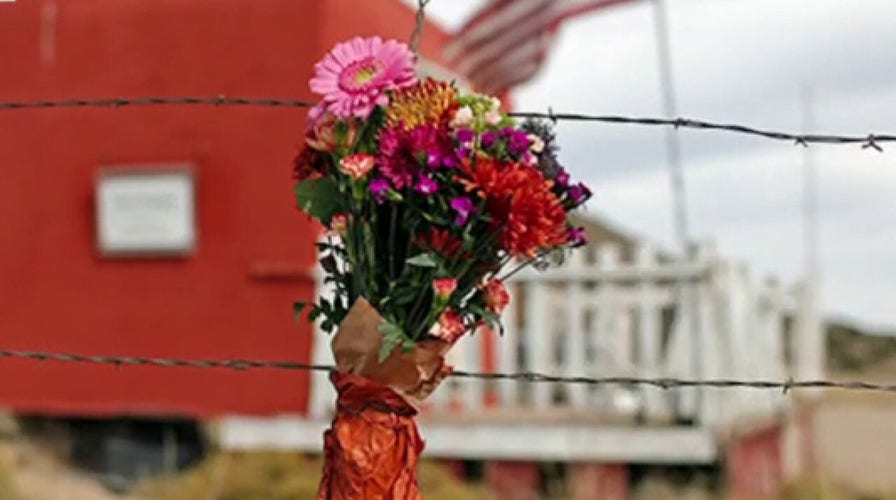 ‘Rust’ gaffer's lawyer says Alec Baldwin was ‘negligent'