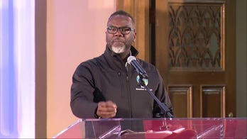 Chicago mayor praises students skipping class to attend May Day rally