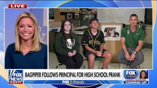 Illinois high school seniors prank principal with bagpipes - Fox News