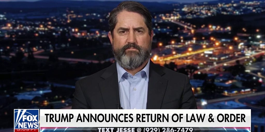 FBI agents want to get back to catching bad guys, ex-federal prosecutor argues