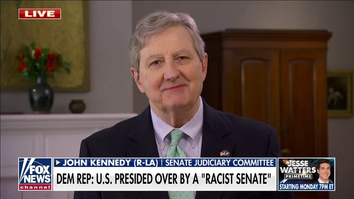 John Kennedy critica i Democratici per aver ripetutamente affermato che il GOP è razzista